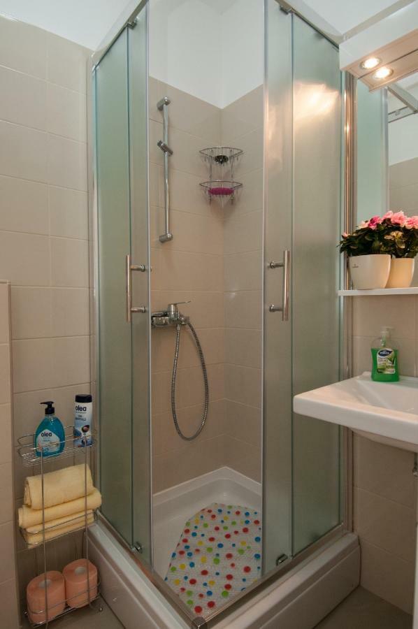 Iva, Opatija Centar Apartment Luaran gambar